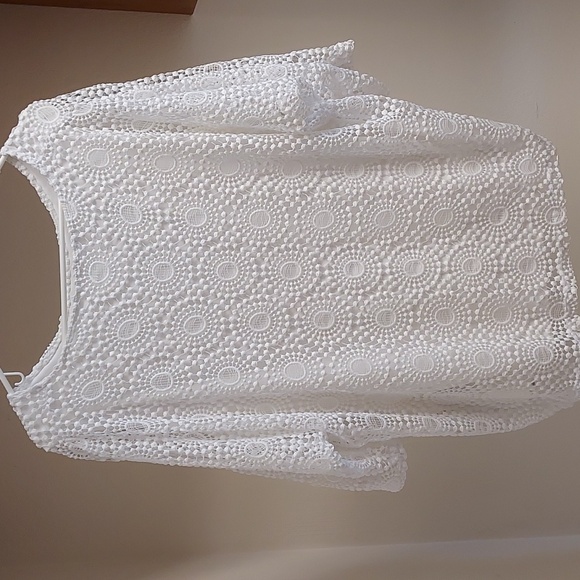 Chico's Travelers 3/4 Sleeve White Lacy Overlay Top - Picture 3 of 9